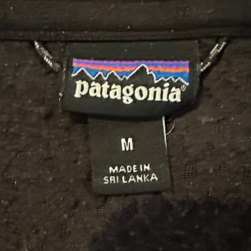 Patagonia Black Textured Half-Zip Fleece Pullover - Picture 2 of 2